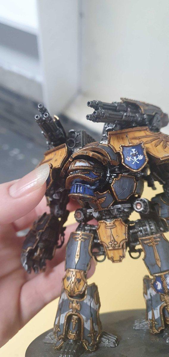 Massive Imperial Knight Titan - Full Heraldic Warhammer 40k Print Request